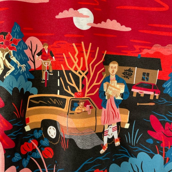 Stranger Things (Netflix) T-shirt, adult Large - Picture 4 of 4